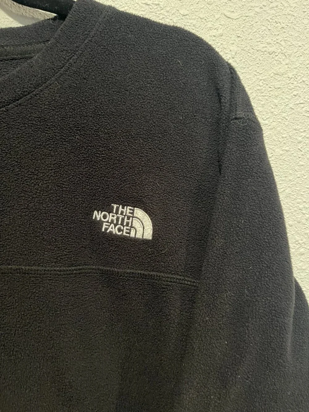 The North Face TKA Glacier crew neck fleece in black